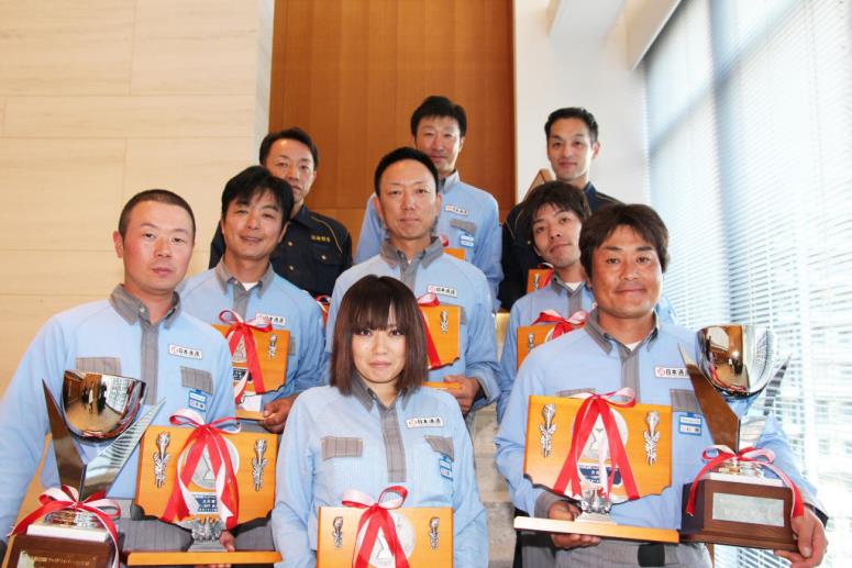 日通、全国ドラコン11トン・トレーラ部門で優勝