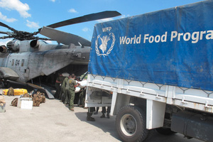 国連WFP、ハリケーン「マシュー」の被災者支援で物資輸送3