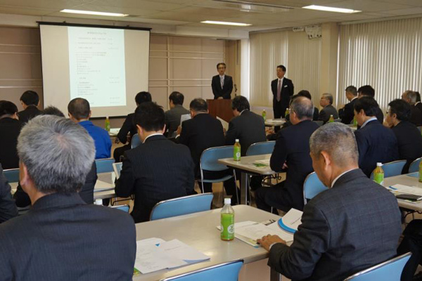 物流連、ウェアラブルなど｢物流新技術｣を体験