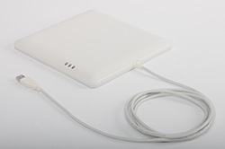 富士通F、アンテナ一体型のRFIDリーダライタ発売