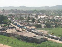 JICA、東アフリカ「北部回廊」の物流網整備を支援3