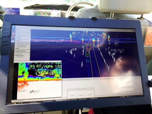 ZMP、20年の完全自動運転実現目指し公道実験