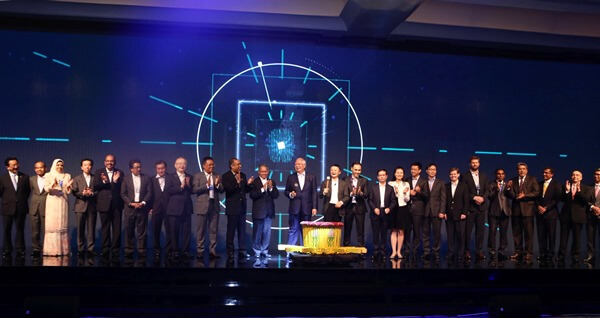 アリババ、世界つなぐ電子貿易・物流拠点「eハブ」初開設3